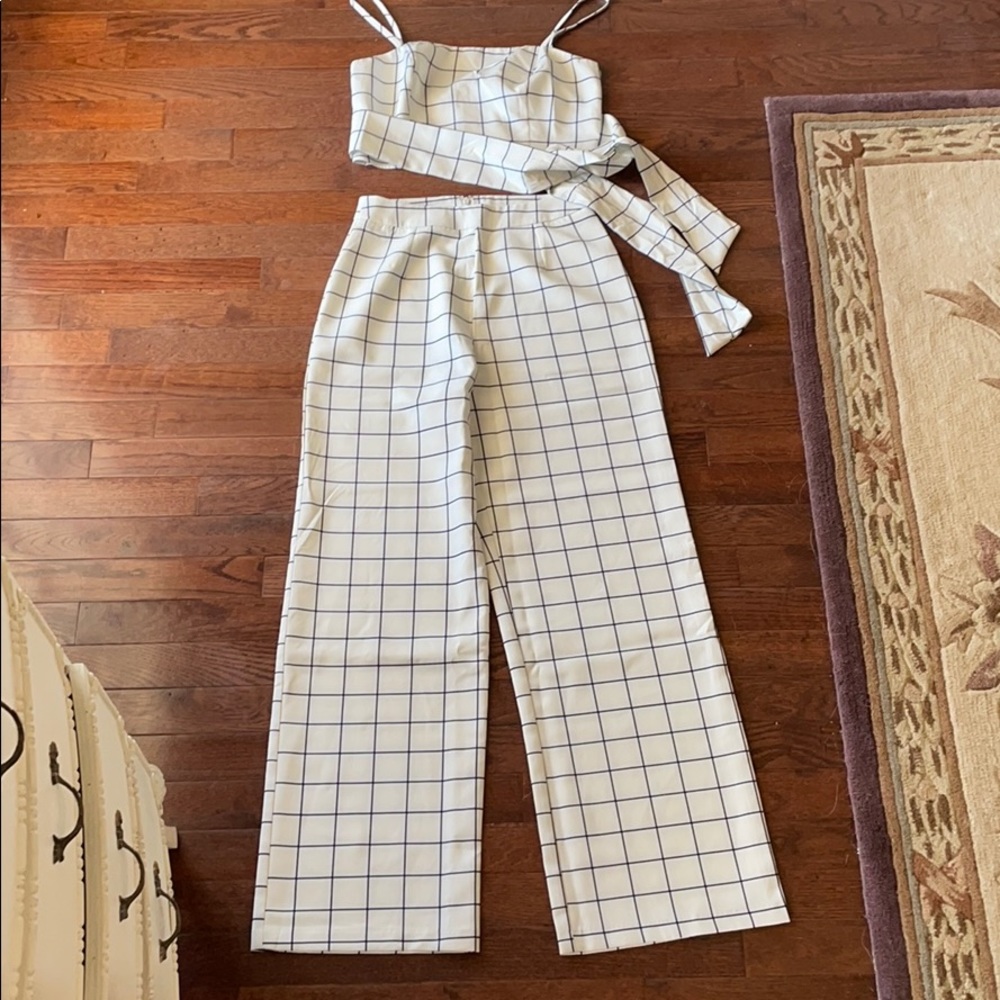 FOREVER 21 TWO PEICE SET